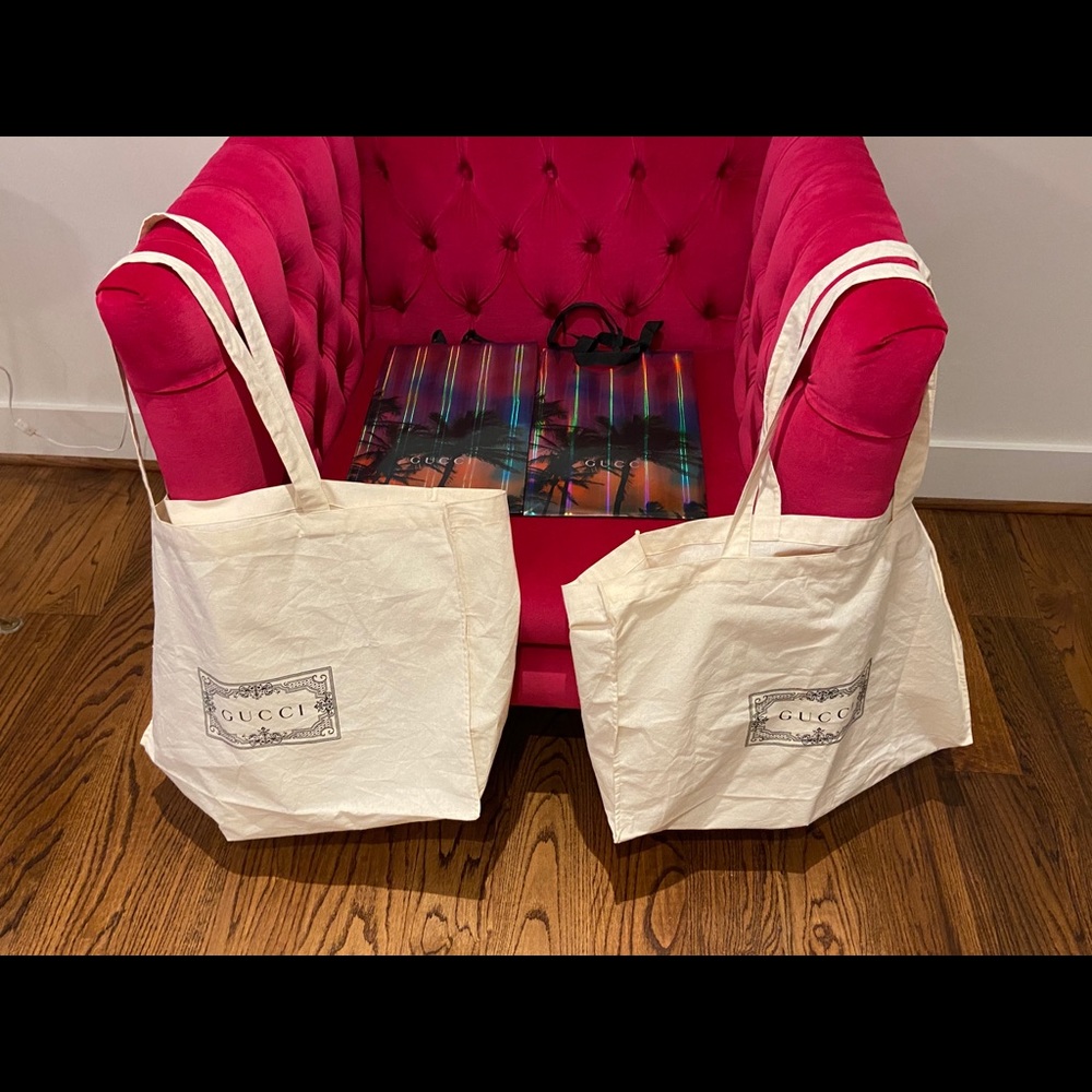 2 Gucci Linen Gift bags/tote bags & 2 gift bags